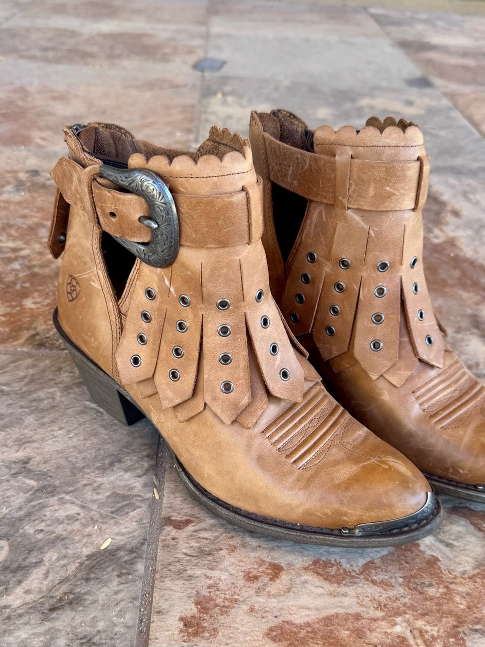 Ariat Hadley Leather Western Ankle Boots - Size 7.5 - Picture 3 of 10